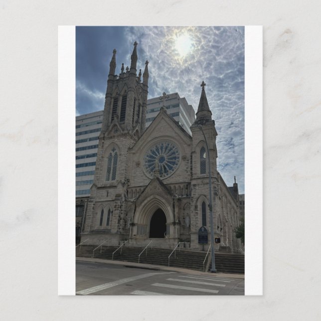 Historisk gotisk katedral med rosettfönster  vykort (Framsida)