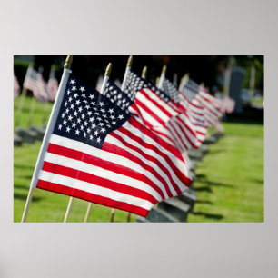 Historisk militär kyrkogård med US-flaggor Poster