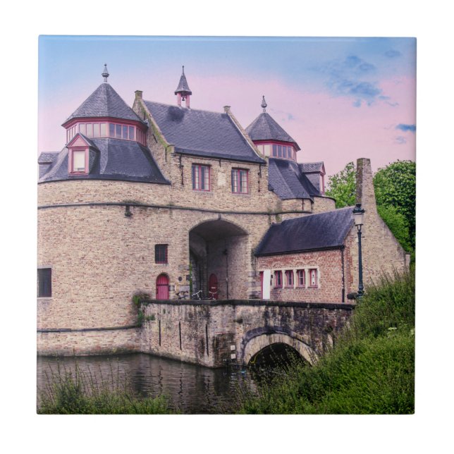 Historiska staden grind i Brygge Kakelplatta (Framsidan)