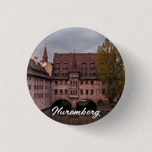 Historiskt byggnad vid solnedgången i Nürnberg, Ty Knapp