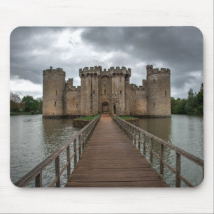 Historiskt engelskt slottBodiam slott Sussex Musmatta