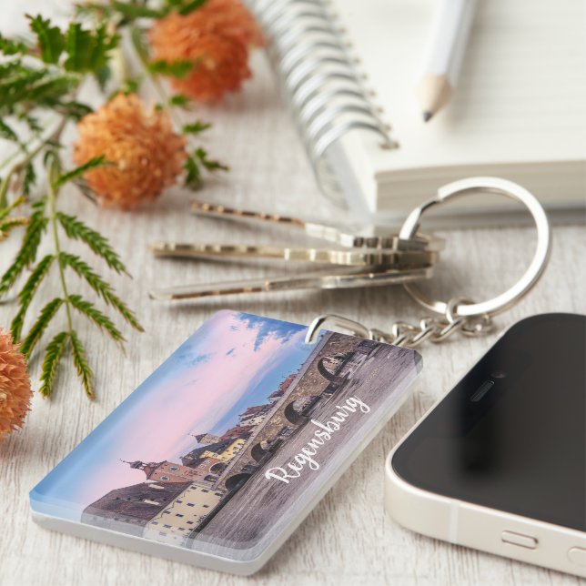 Historiskt gammal stad i Regensburg, Tyskland (Högra Framsidan)