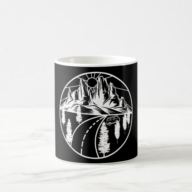 Hitta din enkla, vita design i svart kaffemugg (Center)