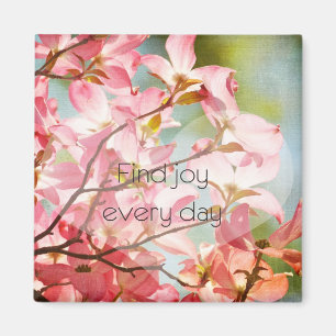 Hitta glädjens inspirerande Rosa Dogwood Blommar T Magnet