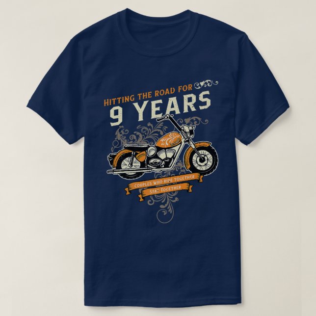 Hitting The Road for 9 Years Biker 9th Wedding Ann T Shirt (Design framsida)