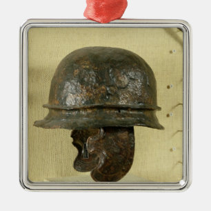 Hjälmen med kinden bevakar, från Alesia, Tene II Julgransprydnad Metall