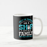 Hjälp! Jag är gripen på en Frakt med min familj Kaffemugg<br><div class="desc">Hjälp! Jag är indragen på en Frakt med min familjefartyg.</div>