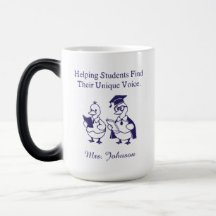 Hjälpa studenter att hitta sin unika röstdesign magisk mugg