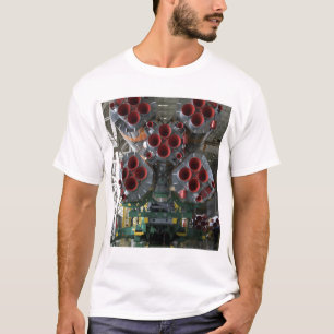 Hjälpmotorerna av det Soyuz TMA-14 rymdskepp Tee