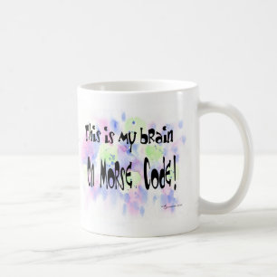 Hjärna på morsealfabet kaffemugg