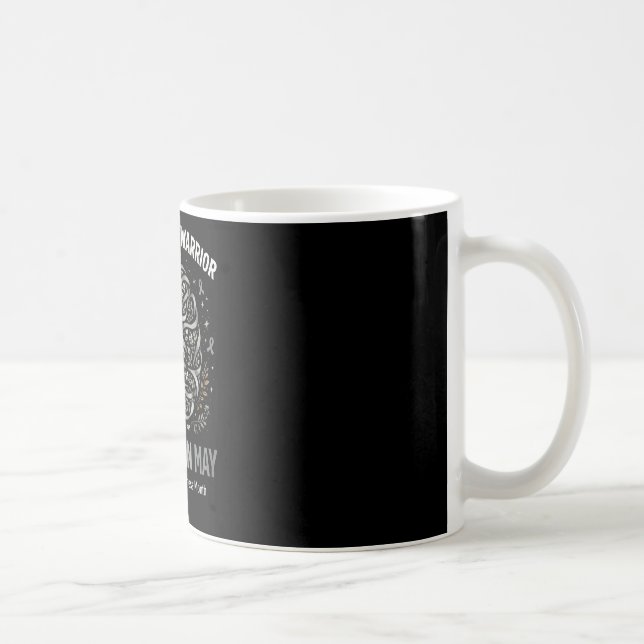 Hjärntumör medvetenhet bär grått i maj stark kaffemugg (Höger)