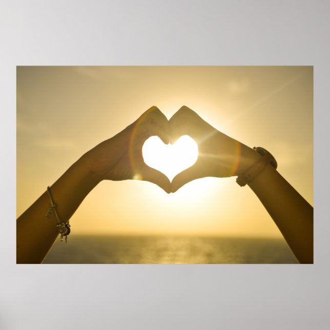 Hjärt-642068. HEART HÄNDER SUNSET PHOTOGRAPHY BACK Poster (Framsidan)