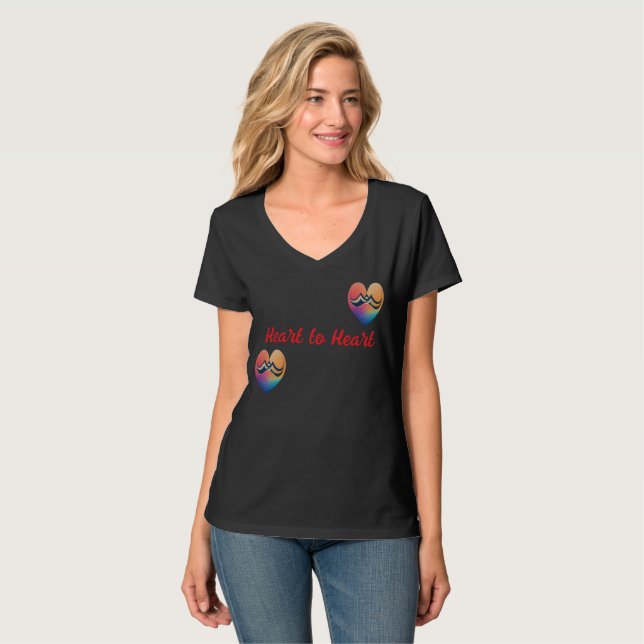 Hjärt till hjärta, Kärlek-symbol V-Nacke T Shirt (Hel framsida)