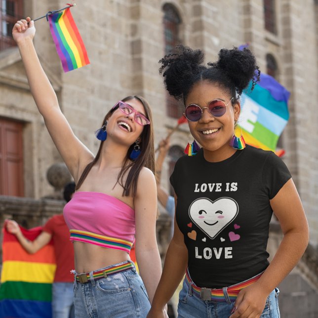 Hjärta Ansikte Kärlek Är Kärlek HBTQ Lesbisk Stolt T Shirt (Skapare uppladdad)