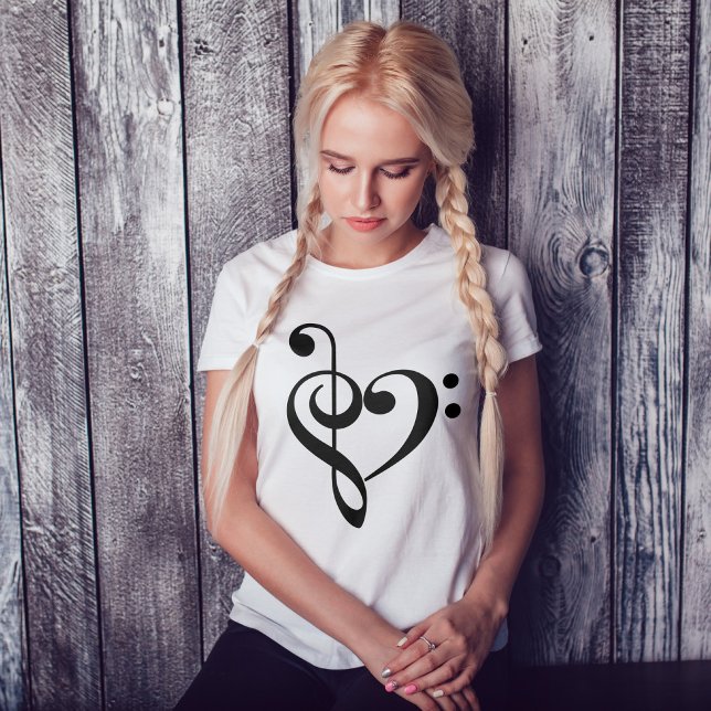Hjärta i Treble Clef & Bass Clef Tee (Skapare uppladdad)