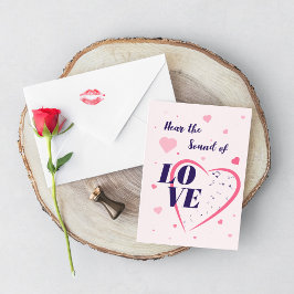 Hjärtan och musiknoter illustration. kort