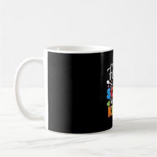 Hjärtat i skolan slår i köket bak kaffemugg