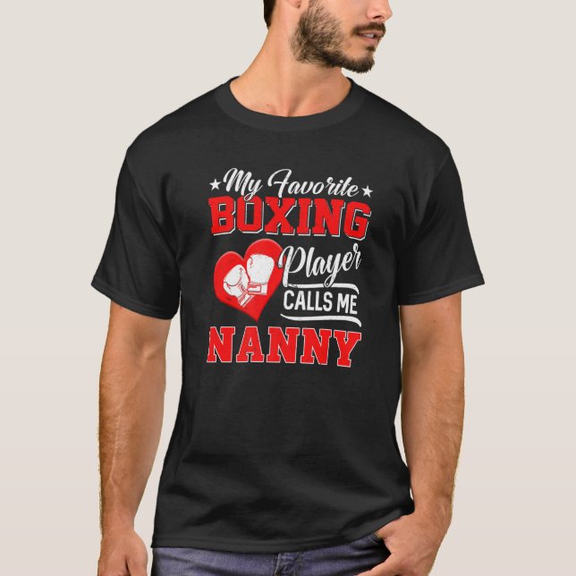 Hjärtat Min favoritboxare kallar mig Nanny T Shirt (Framsida)