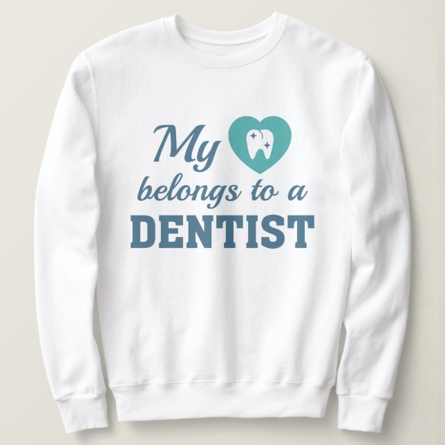 Hjärtat Tillhör Tandläkare T Shirt (Design framsida)
