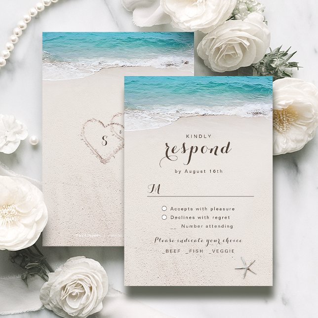 Hjärter i sandstranden OSA kort (Hearts in the sand destination beach wedding RSVP card)