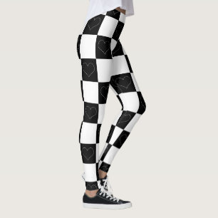 Hjärter i schackbrädet i svartvitt leggings