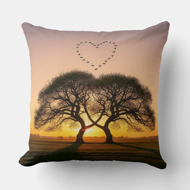 Hjärtformad fågellås vid Sunset - Romantic Kudde (Framsida)