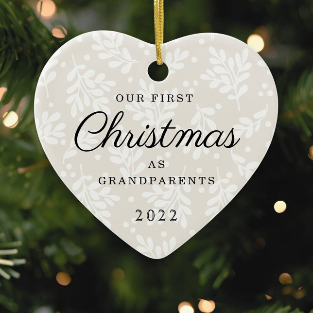 Hjärtformade första jul som morföräldrar julgransprydnad keramik (Skapare uppladdad)