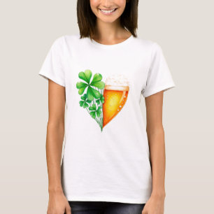 Hjärtformade öl och klöver med tur t shirt