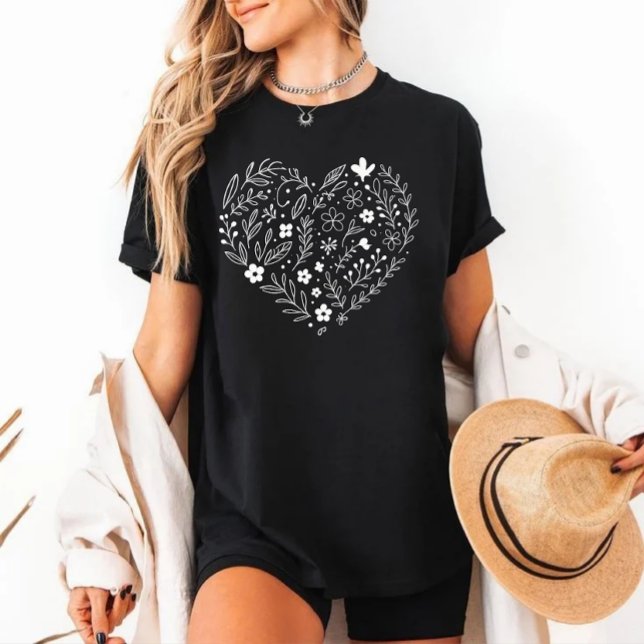hjärtformsblomma t shirt (Skapare uppladdad)