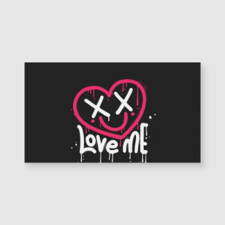 hjärtkaraktär med död ögon och leende besprutad