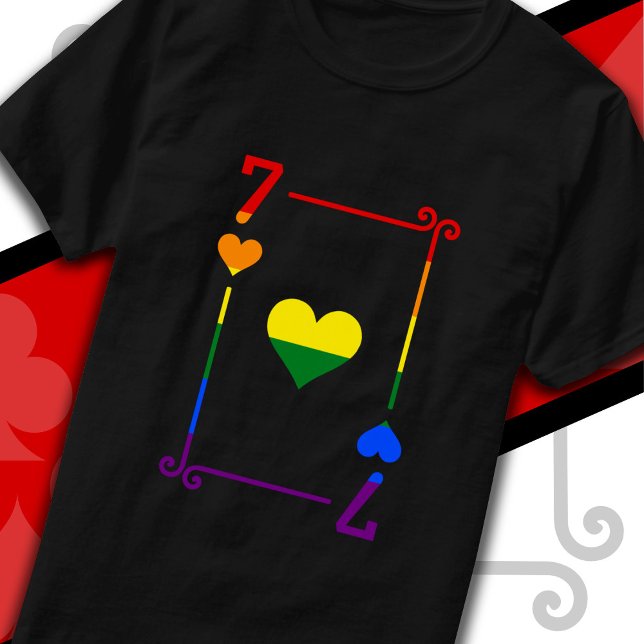 Hjärtningar för HBT TQ-Pride Flagga för att spela  T Shirt (Skapare uppladdad)