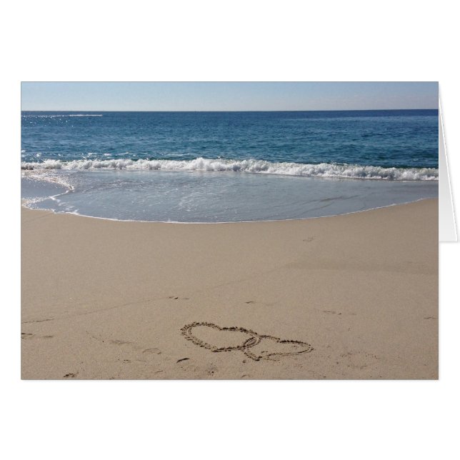 Hjärtor tillsammans i sanden hälsningskort (Framsidan Horizontal)