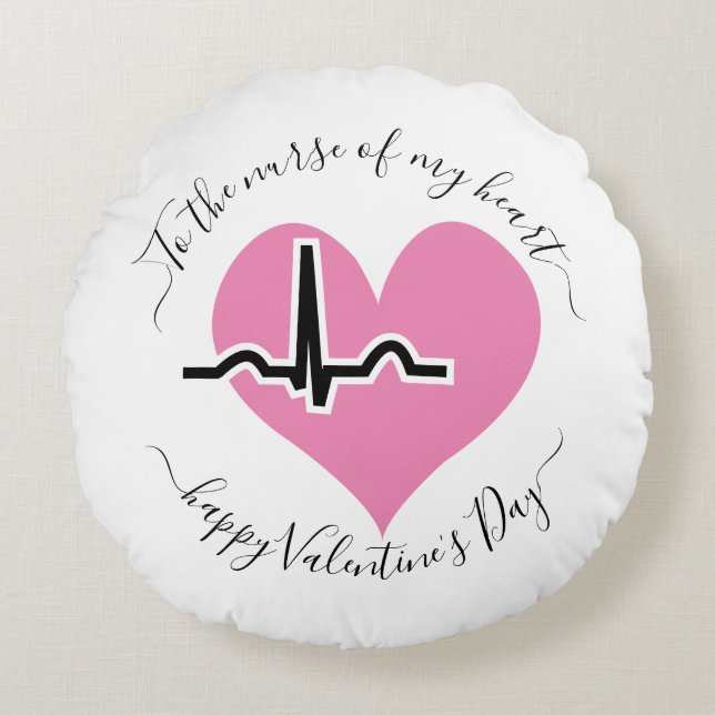 Hjärtslag vid rosa av Nurse Valentines day Rund Kudde (Framsidan)
