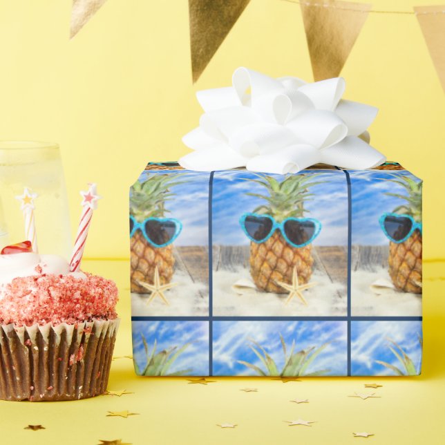 Hjärtsolglasögon på ananas presentpapper (Födelsedagsfest)