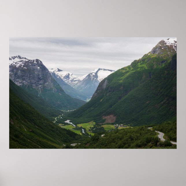 Hjelle dalen i Norge affisch (Framsidan)