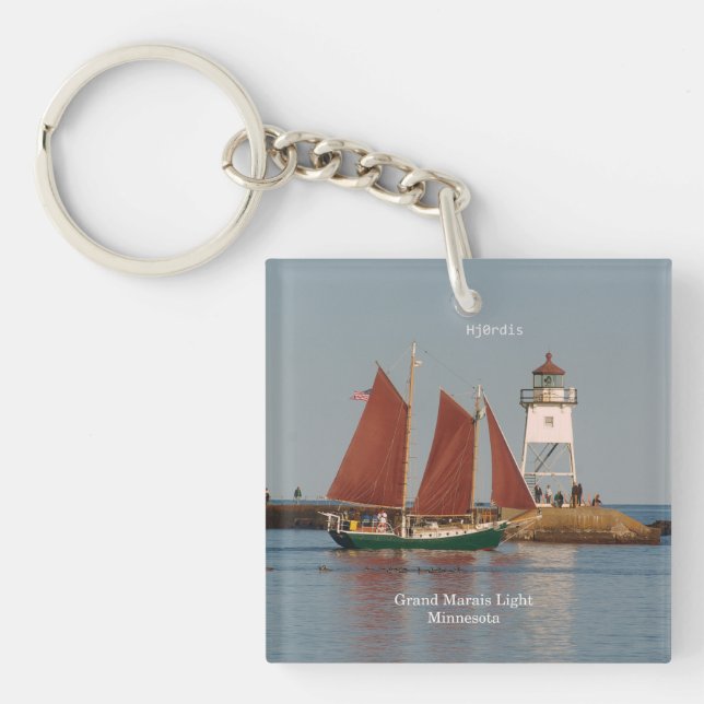 Hjordis & Grand Marais Light nyckelring (Framsidan)