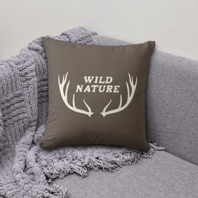 Hjort Antlers & Vild Natature Kudde (Deer Antlers & Wild Nature Pillow)