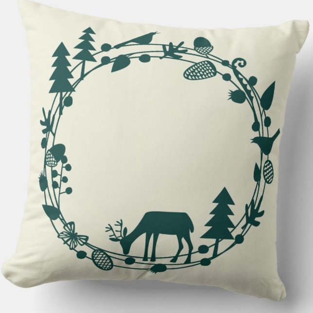 Hjort Forest Circle Kudde (Deer in the Forest green and cream pillow)