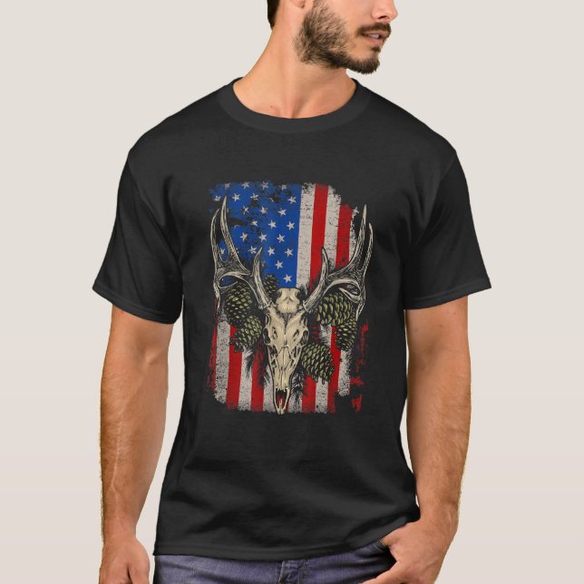 Hjort Hunting Skull Whitetail Buck American Flagga T Shirt (Framsida)