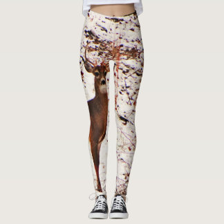 Hjort i Camouflage i snö skogen. Leggings