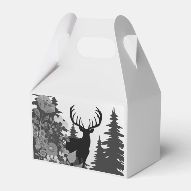 Hjort med stort avstånd ut ur skogen presentaskar (Framsidan Sidan)