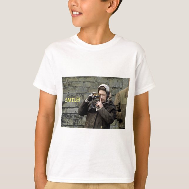 HM drottning Elizabeth Smile! T Shirt (Framsida)