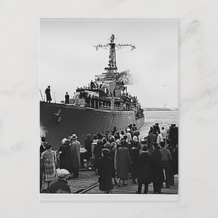 HMCS Nootka lämnar Halifax för Korea Vykort