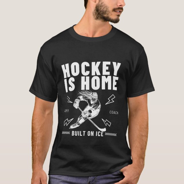 Hockey är byggt på is t shirt (Framsida)