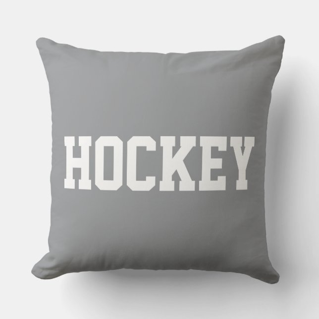 HOCKEY Atletisk vit text på sportig ljusgrå Kudde (Framsida)