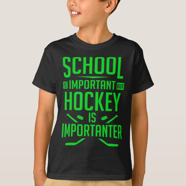 Hockey for Boys 8-12 Ice Hockey Player T Shirt (Framsida)