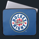 Hockey Night i Canada Logotyp Laptop Sleeve<br><div class="desc">Den nuvarande logotypen har använts sedan 1998. Hockey Night i Kanada är det varumärke som används för kanadensiska TV-presentationer från National Hockey League. Namn har använts för alla NHL-sändningar på CBC Television (oavsett tidpunkt på dygnet), men Hockey Night i Kanada är i första hand knuten till sina NHL-sändningar på lördagskvällar,...</div>