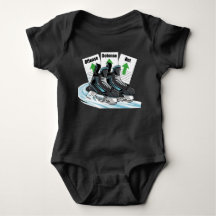 Hockeyåkare med statistik-kort - Baby T-shirts