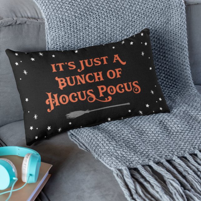 Hocus Pocus Black och Orange Halloween Quote Lumbarkudde (Skapare uppladdad)
