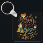 Hocus Pocus Mystical Spell Incantation Nyckelring<br><div class="desc">Anropa magin i Disneys Hocus Pocus med denna helt svidande design med Sanderson Sisters och deras fantastiska trollformel "Ichtia Copita Melaka Mystica!" Med en vackert handritad typografi och en stavningspalett från färg fångar den här teckningen den lekfulla men ärliga essensen hos den älskade Halloween-klassiken. Omgiven av mystiska symboler, höst löv,...</div>